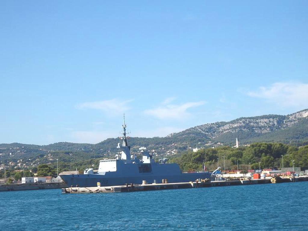 183 TOULON ET SA RADE (67).jpg
